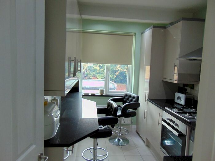 2 Bedroom Flat To Rent In Breamer Avenue, Neasden NW10