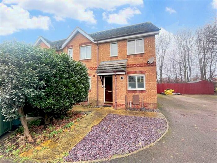 2 Bedroom House To Rent In Whitehead Way, Aylesbury, HP21