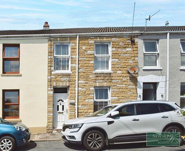 3 Bedroom Terraced House For Sale In Y Fron, Felinfoel, Llanelli, SA15