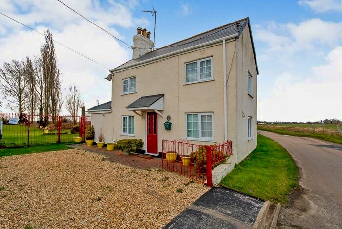 3 Bedroom Detached House For Sale In Mouth Lane, Guyhirn, Wisbech, PE13