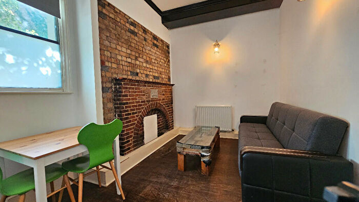 1 Bedroom Apartment To Rent In Hackney Road, London, E2