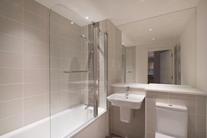 1 Bedroom Flat To Rent In New Village Avenue, London, E14