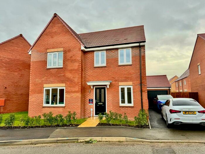 4 Bedroom Detached House To Rent In Fontwell Park Drive, Bourne, PE10