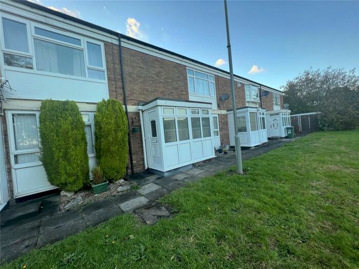 1 Bedroom Flat To Rent In Beaconview Road, West Bromwich, West Midlands, B71