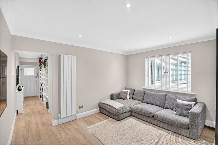 2 Bedroom Flat For Sale In Wood Street, Walthamstow, London, E17