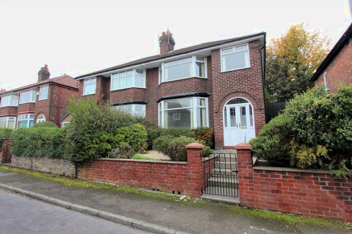 3 Bedroom Semi-Detached House To Rent In Heaton Street, Manchester, M25