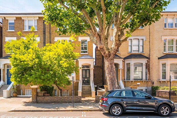 1 Bedroom Flat For Sale In Randolph Avenue, Maida Vale, W9