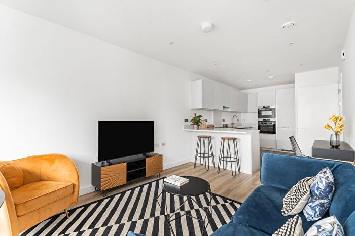 1 Bedroom Flat For Sale In Corner Place, - Herald Street, E2