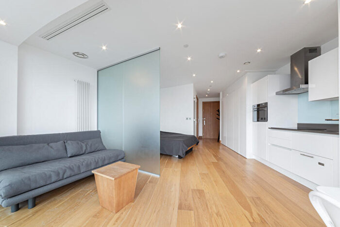 Apartment To Rent In Arena Tower, Crossharbour Plaza, London, E14