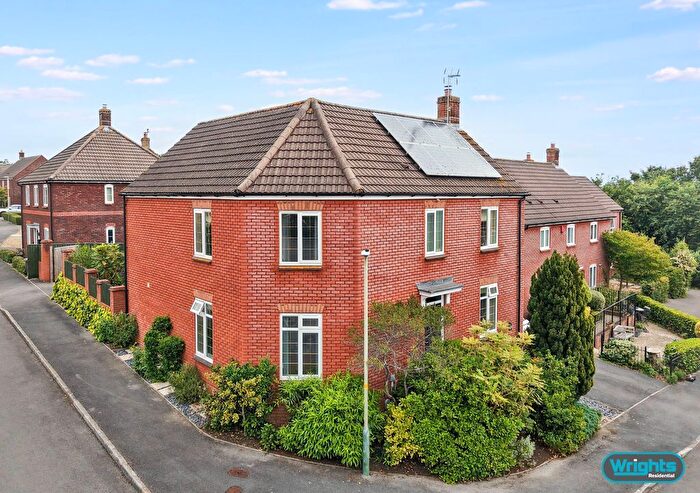 4 Bedroom Detached House For Sale In Cresswell Drive, Hilperton, BA14