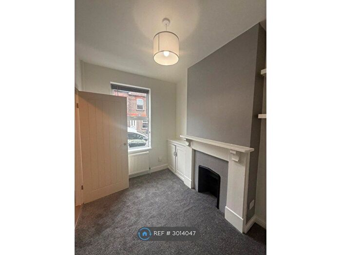 3 Bedroom Terraced House To Rent In Ashton Road, Luton, LU1