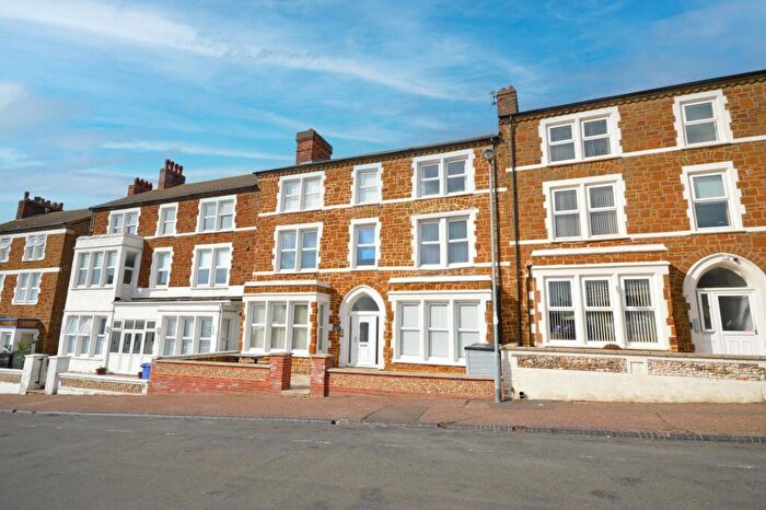 2 Bedroom Flat For Sale In Hunstanton, PE36