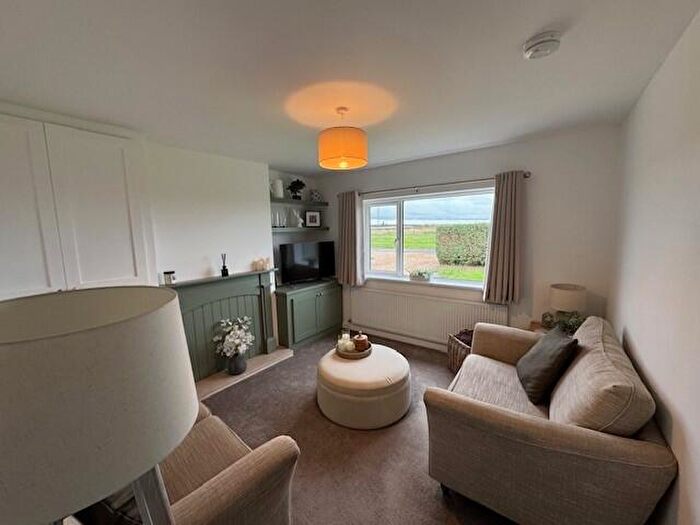 2 Bedroom Detached Bungalow To Rent In The Hollies, Middle Road, March, Cambridgeshire, PE15