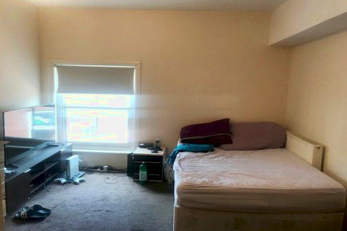 2 Bedroom Flat To Rent In Market Street, Tamworth, B79