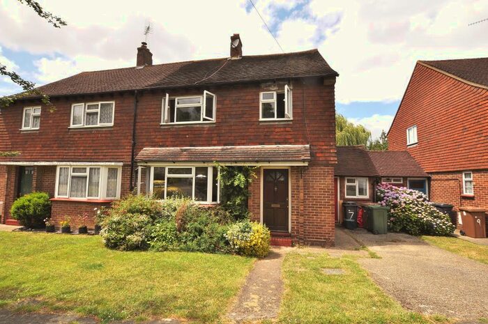3 Bedroom Semi-Detached House To Rent In Gosden Hill Road, Guildford, Surrey, GU4