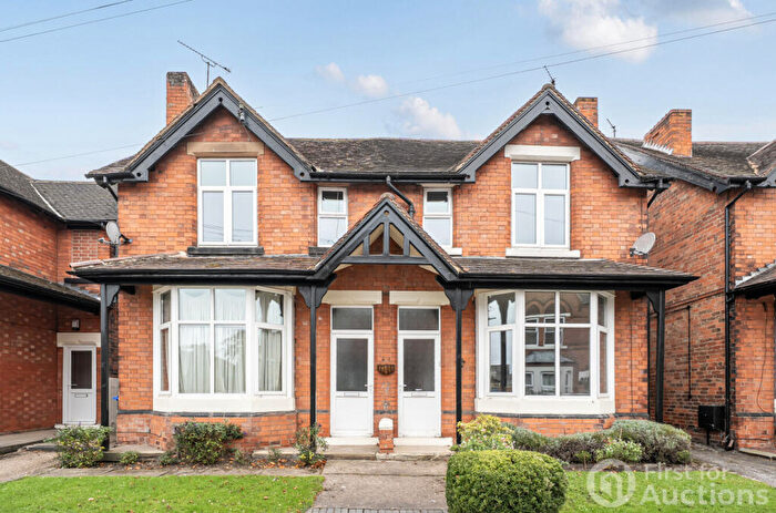 4 Bedroom Semi Detached House For Sale In Elm Avenue, Long Eaton, Nottingham, NG10