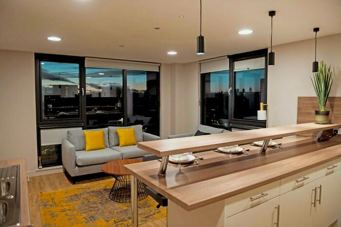 6 Bedroom Apartment To Rent In Schoolhill, Aberdeen, Aberdeenshire, AB10