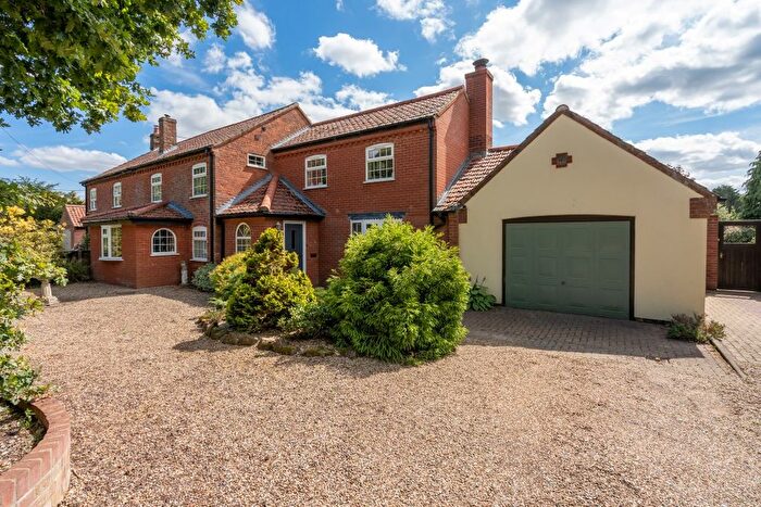 4 Bedroom Cottage For Sale In Hevingham, Norwich, NR10