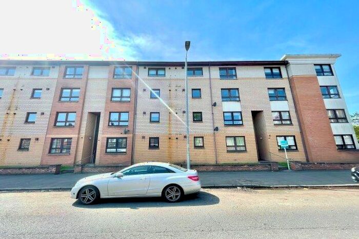 2 Bedroom Flat To Rent In Kings Park Road, Glasgow, G44
