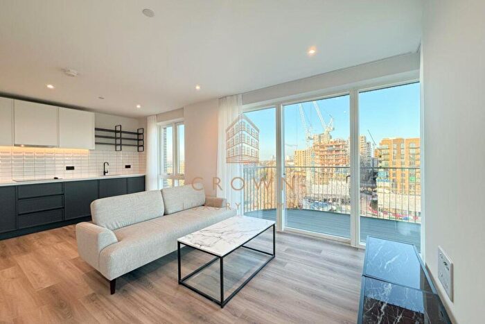 3 Bedroom Apartment To Rent In Cairncross House, Kidbrooke Village, SE3