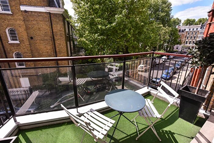 2 Bedroom Flat To Rent In Gledhow Gardens, London, SW5