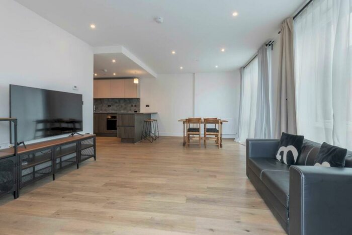2 Bedroom Apartment To Rent In The Regent, Shadwell Street, B4
