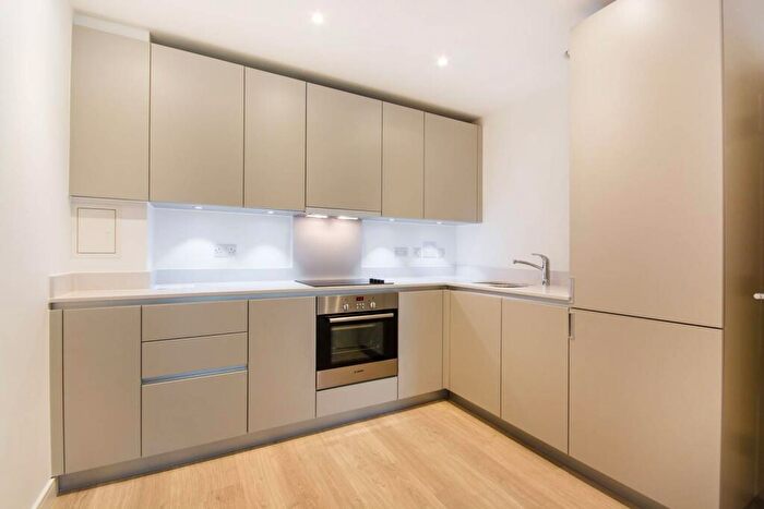 1 Bedroom Flat To Rent In Saffron Central Square, Croydon, CR0