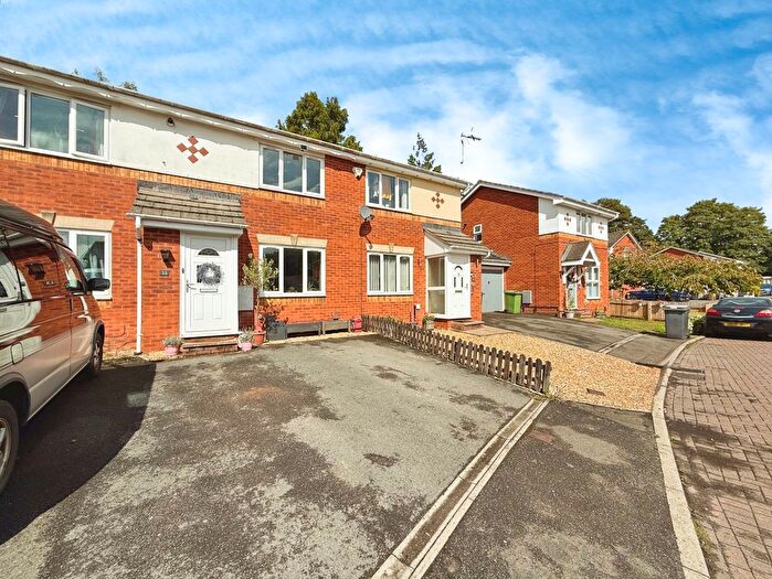 2 Bedroom Terraced House For Sale In Excalibur Close, Exeter, EX4