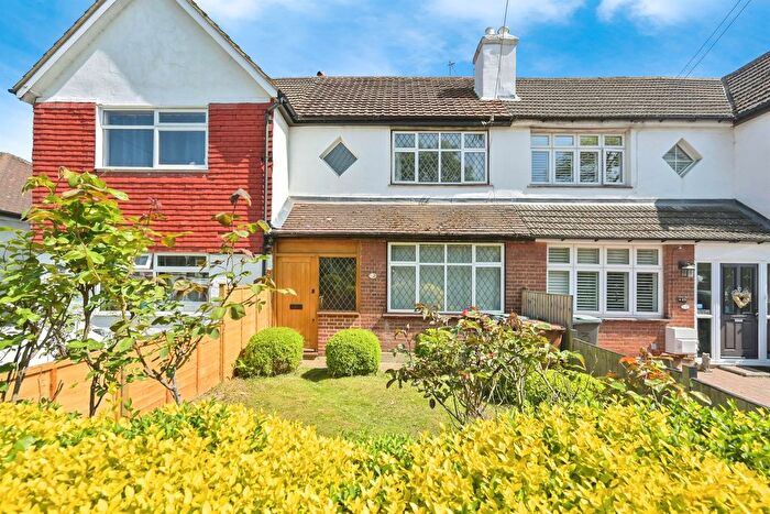 4 Bedroom Terraced House For Sale In Woodside Road, Watford, WD25