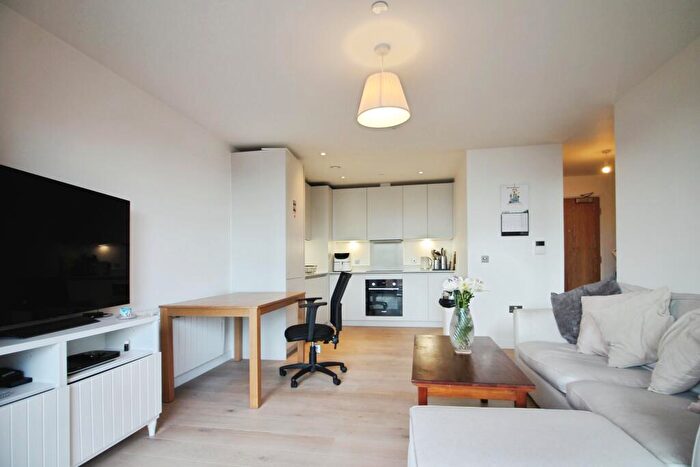 1 Bedroom Flat For Sale In Ironworks, David Street, Leeds, LS11