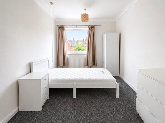 6 Bedroom Terraced House For Sale In Park Lane, Newmarket, CB8