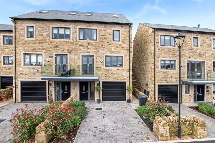 4 Bedroom Semi-Detached House For Sale In Parsons Meadow, Addingham, Ilkley, LS29