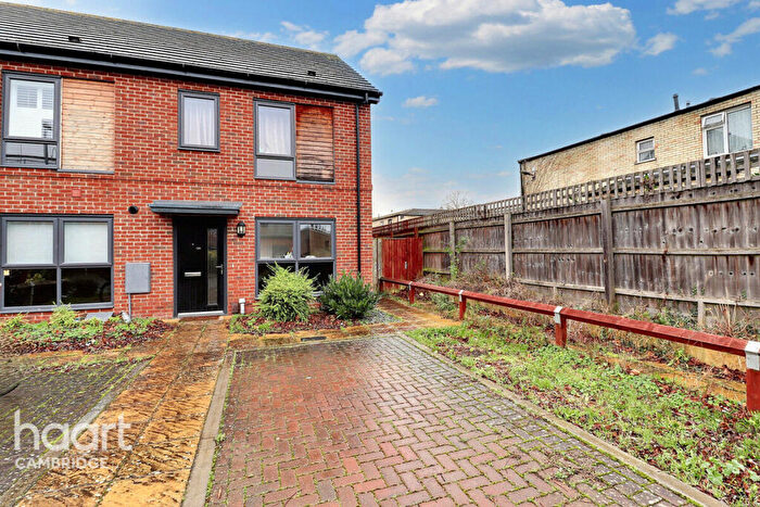 2 Bedroom End Of Terrace House For Sale In Campkin Road, Cambridge, CB4