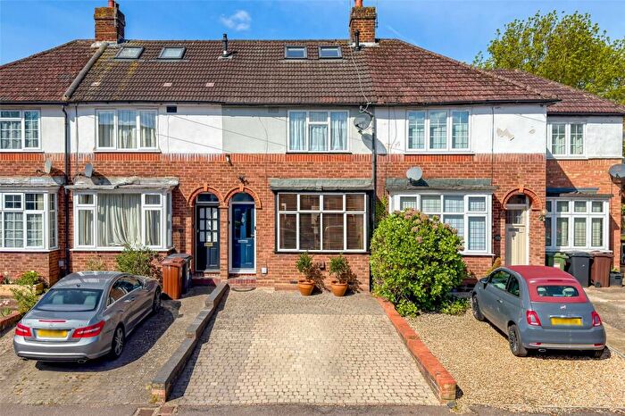 3 Bedroom Terraced House For Sale In Sadleir Road, St. Albans, Hertfordshire, AL1