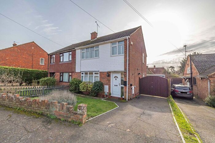 3 Bedroom Semi Detached House For Sale In Hudson Close, Sturry, Canterbury, Kent, CT2