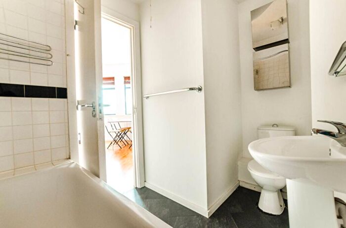 1 Bedroom Flat For Sale In Jedburgh Road, Plaistow, London, E13