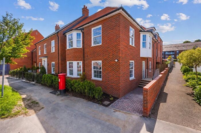 1 Bedroom Flat For Sale In The Dean, Alresford, SO24