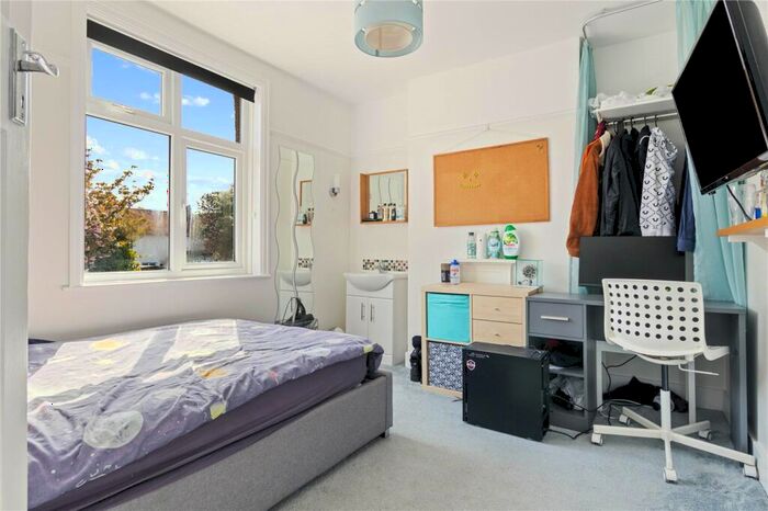 5 Bedroom Detached House For Sale In Victoria Road, Bognor Regis, West Sussex, PO21