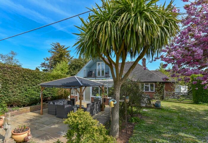 4 Bedroom Detached House For Sale In High Street, Newchurch, Sandown, PO36