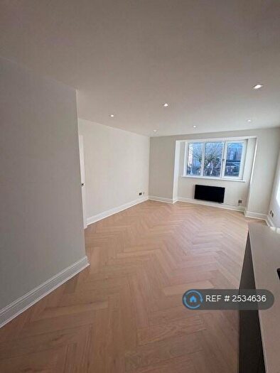 2 Bedroom Flat To Rent In Cassandra Court, London, NW2