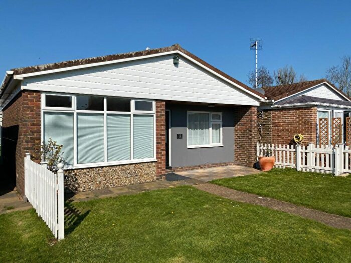 2 Bedroom Detached Bungalow To Rent In Cromarty Walk, Eastbourne, East Sussex, BN23