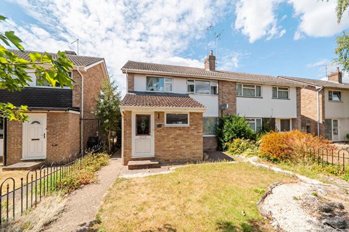 3 Bedroom Semi-Detached House To Rent In Kingfisher Drive, Woodley, RG5