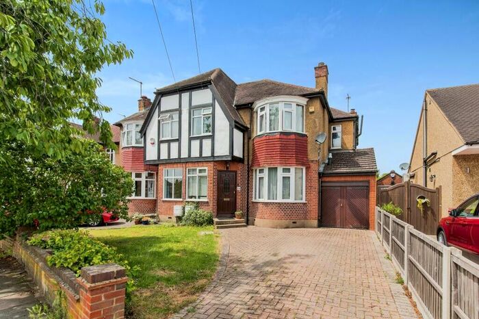 5 Bedroom Semi-Detached House To Rent In Marlborough Avenue, Ruislip, HA4