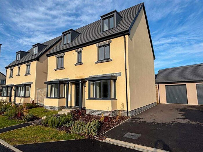 5 Bedroom Detached House For Sale In Okehampton, Devon, EX20