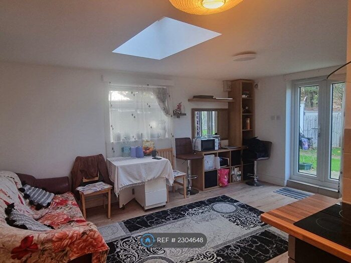 1 Bedroom Flat To Rent In Poolsford Road, London, NW9