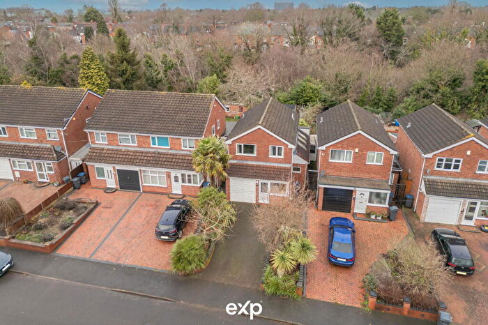 3 Bedroom Detached House For Sale In Avery Drive, Acocks Green, B27