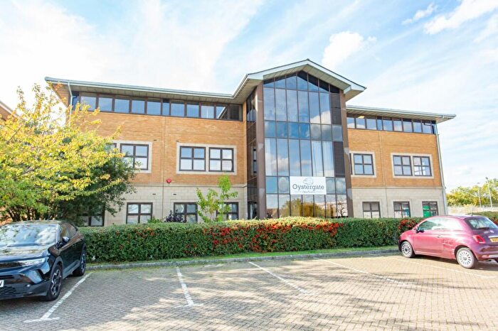 2 Bedroom Flat For Sale In Wraik Hill, Whitstable, Kent, CT5