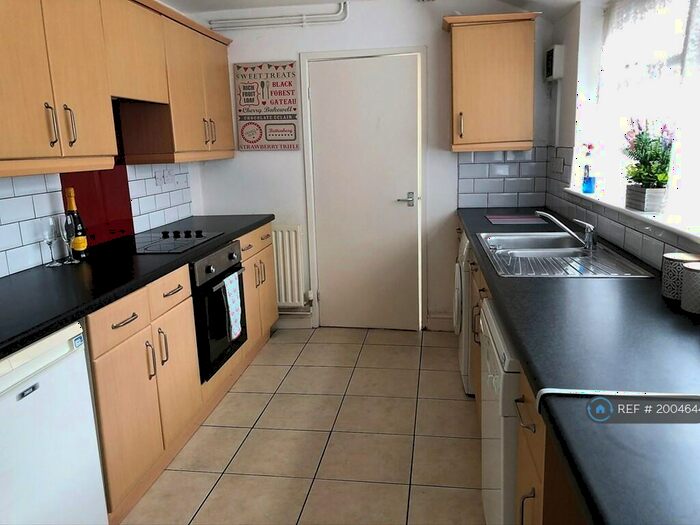 6 Bedroom Terraced House To Rent In Osmaston Street, Nottingham, NG7