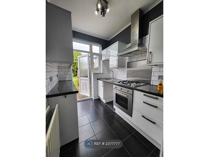 3 Bedroom Terraced House To Rent In Herbert Road, Ilford, IG3