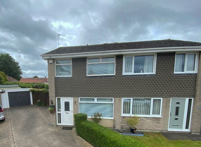 3 Bedroom Semi-Detached House To Rent In Valley Road, Grantham, NG31